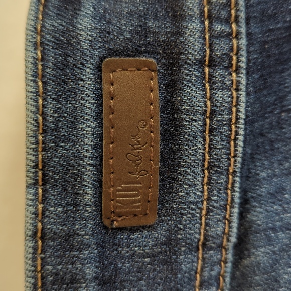 Kut from the Kloth Cameron Straight Leg Distressed Rolled Hem Jeans 4 Blue - Picture 8 of 16